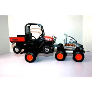 Maisto truck with trailer and Kubota rtv this set is mix